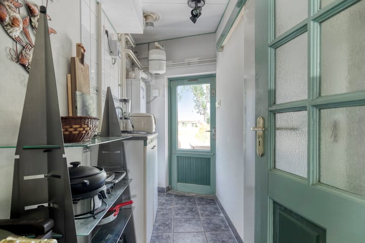 Foto 35 van Barwoutswaarder 96