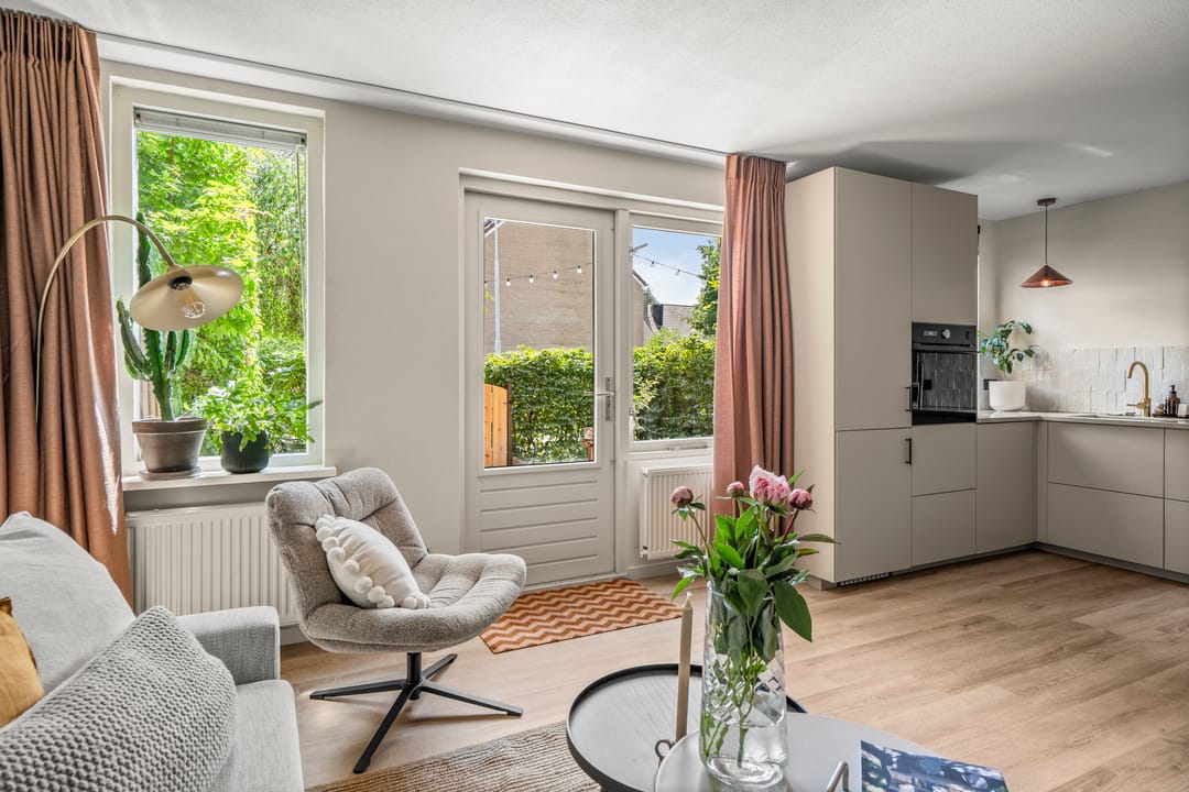 Photo 1 of Van Brienenstraat 7-2