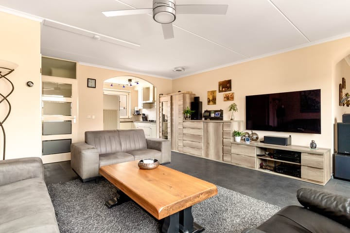 Foto 9 van Volendamstraat 19