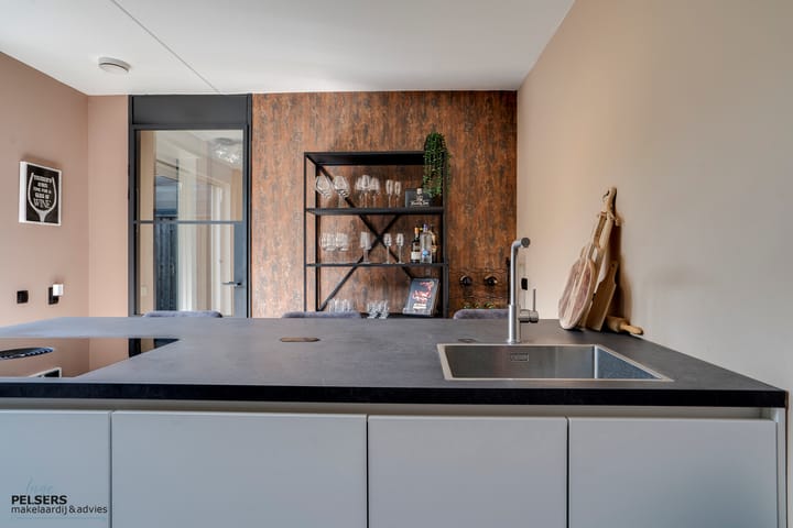 Foto 12 van Heldens van de Mortellaan 35