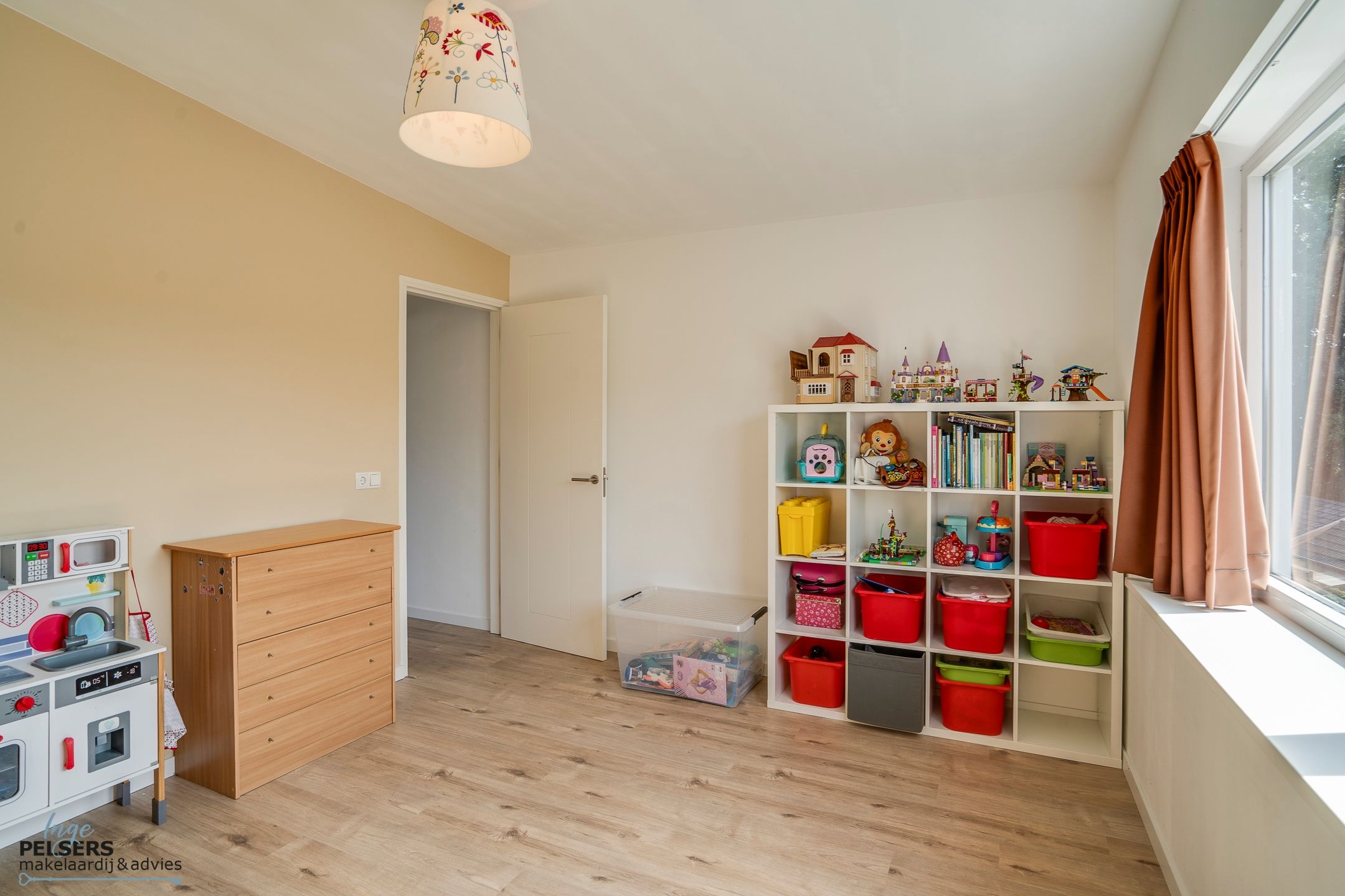 Photo 39 of Heldens van de Mortellaan 35