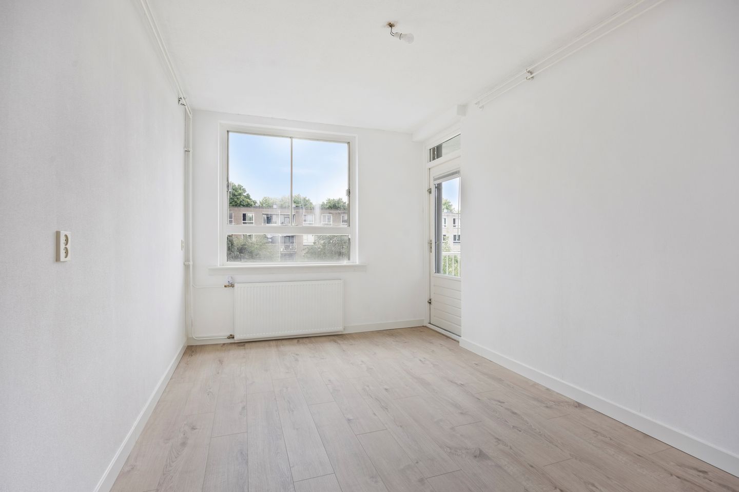 Foto 10 van Brentanostraat 136