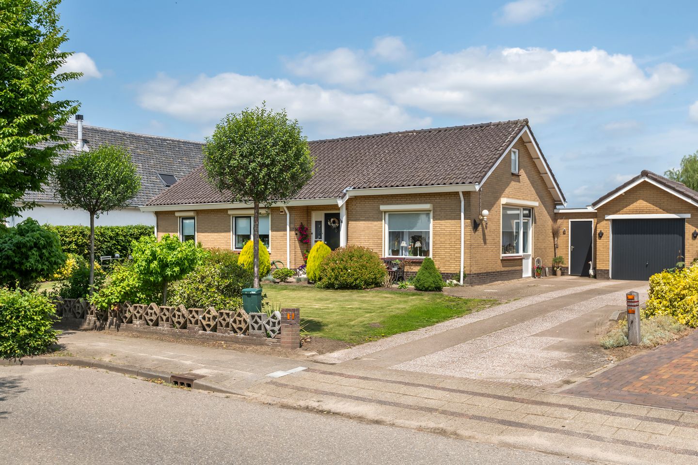 Photo 4 of Dorpsstraat 14-A