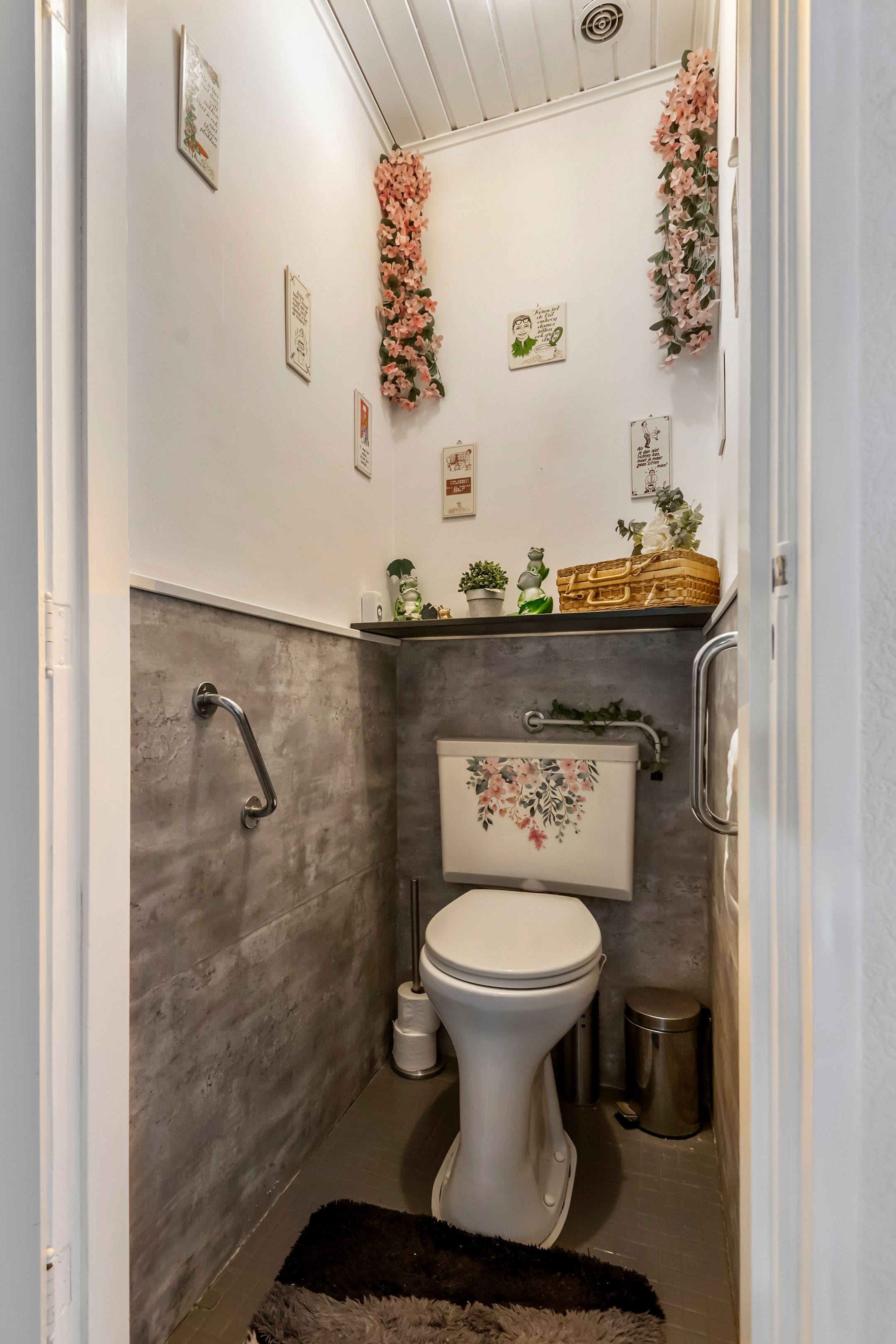 Photo 24 of Dorpsstraat 14-A