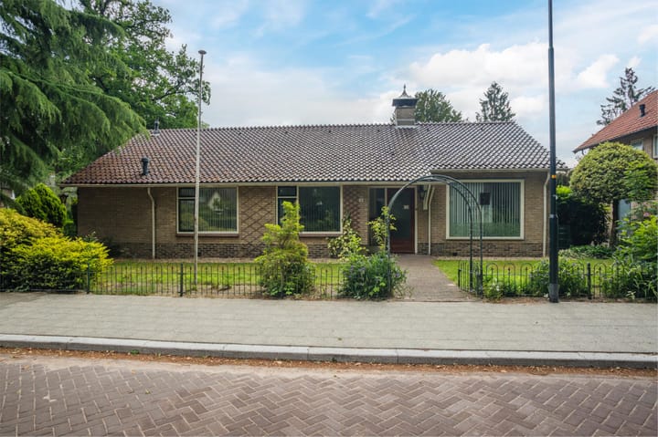 Photo 5 of Alexanderlaan 16