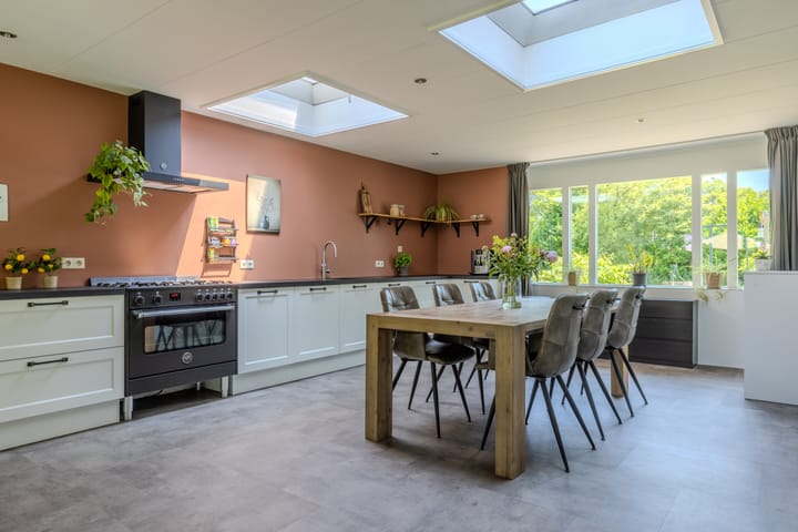 Photo 15 of Doornenburgsestraat 25