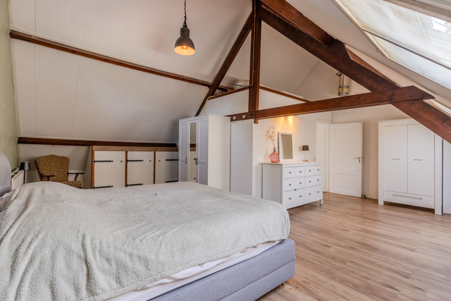 Foto 40 van Doornenburgsestraat 25