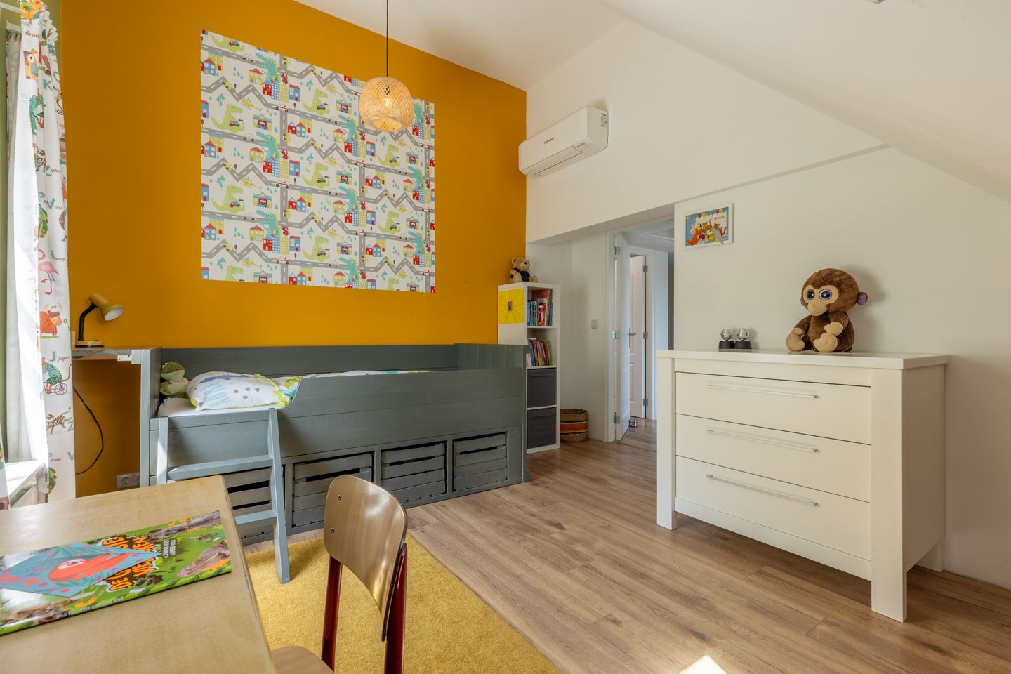 Foto 44 van Doornenburgsestraat 25