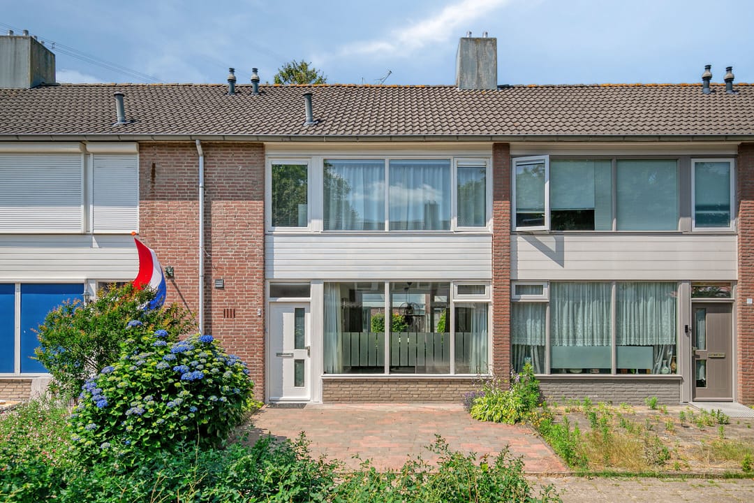 Photo 2 of Schildstraat 9