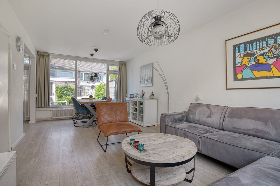 Photo 8 of Schildstraat 9