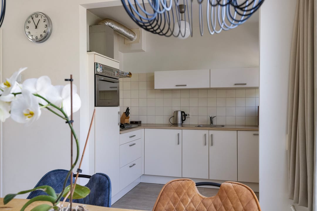 Photo 11 of Schildstraat 9