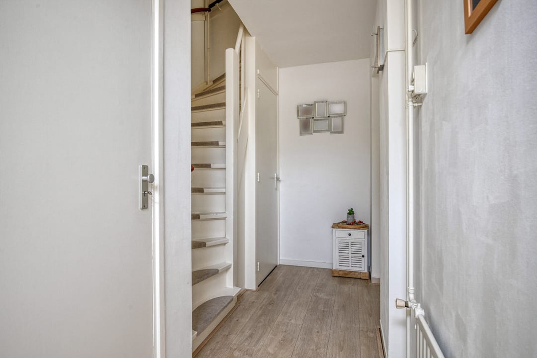 Photo 23 of Schildstraat 9