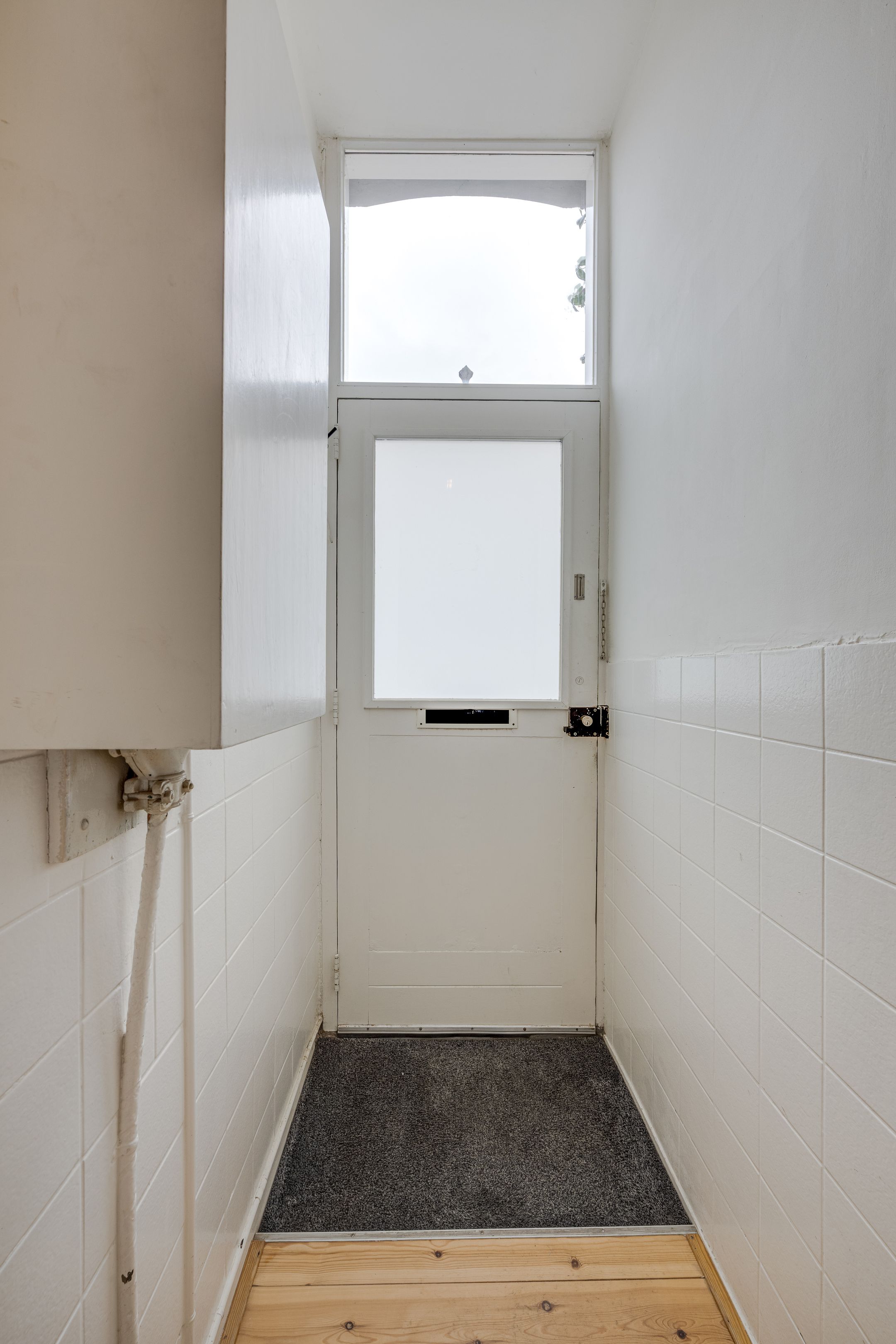 Photo 12 of Waardstraat 6