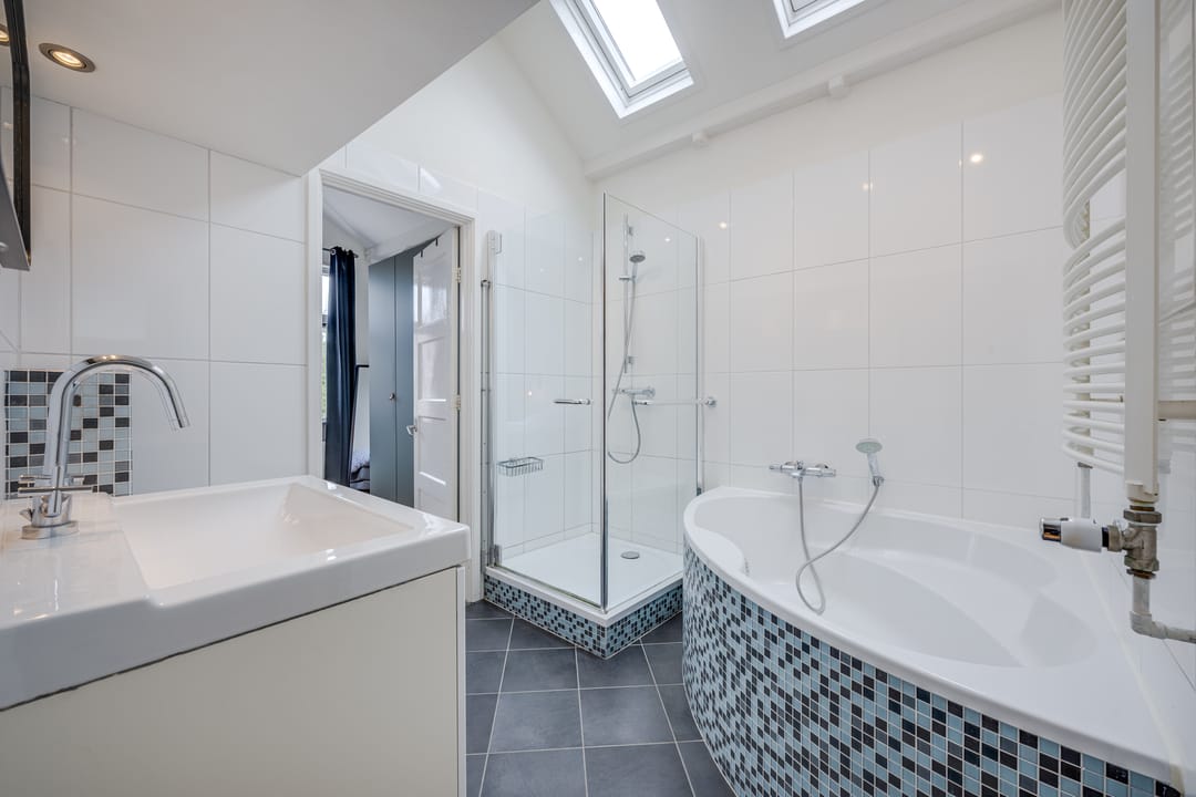 Photo 16 of Waardstraat 6