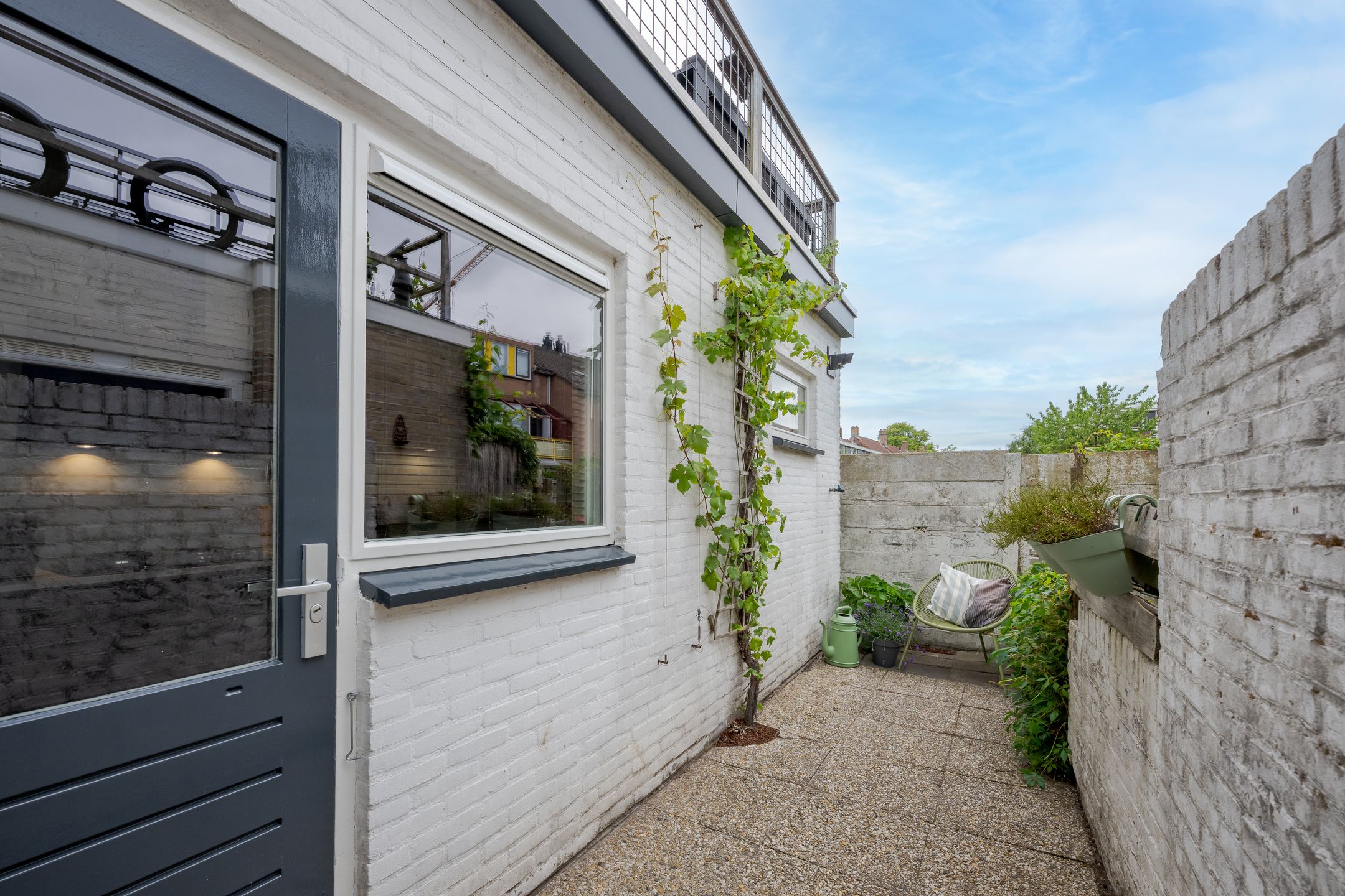 Photo 24 of Waardstraat 6