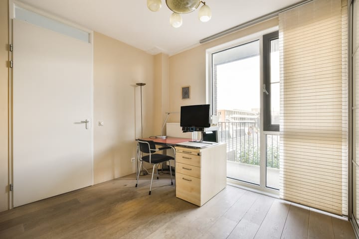 Foto 28 van Erich Salomonstraat 575