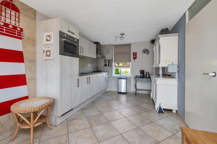 Photo 9 of Zuiderzeestraat 24