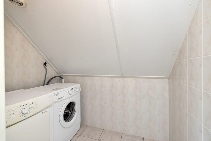 Photo 17 of Zuiderzeestraat 24