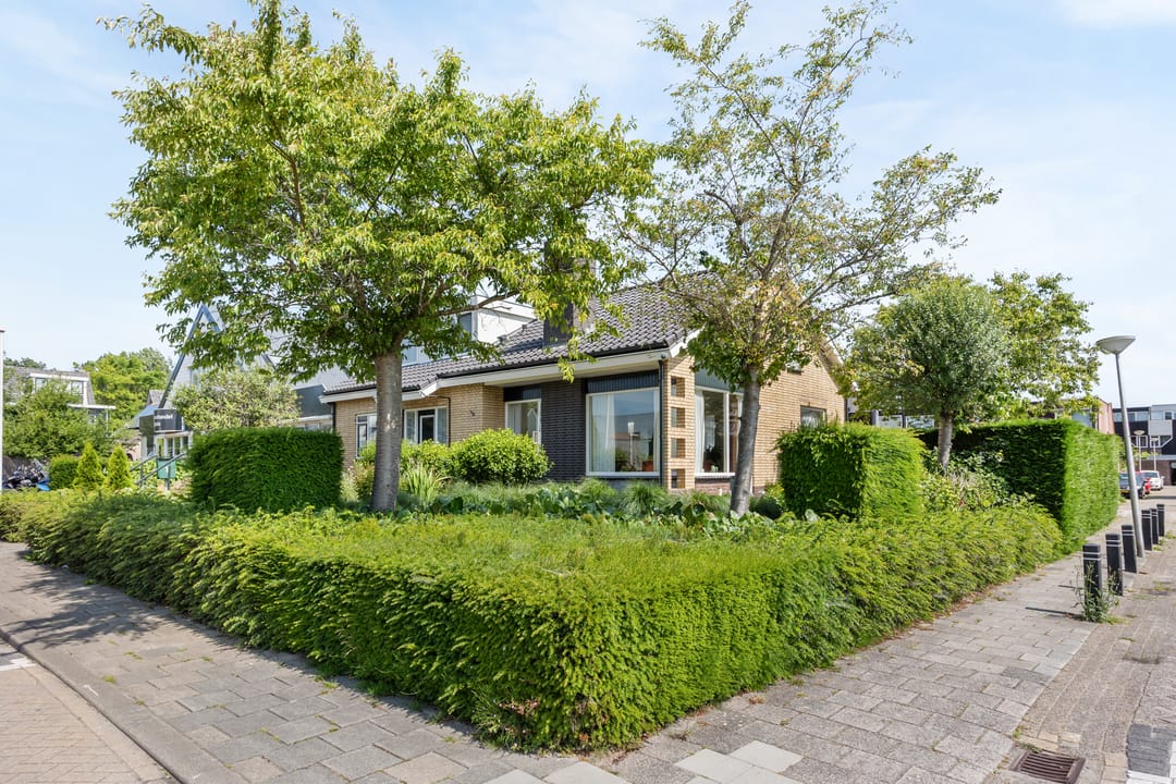 Huis te koop: Ringvaartlaan 1 2914 VJ Nieuwerkerk aan den IJssel [Funda]