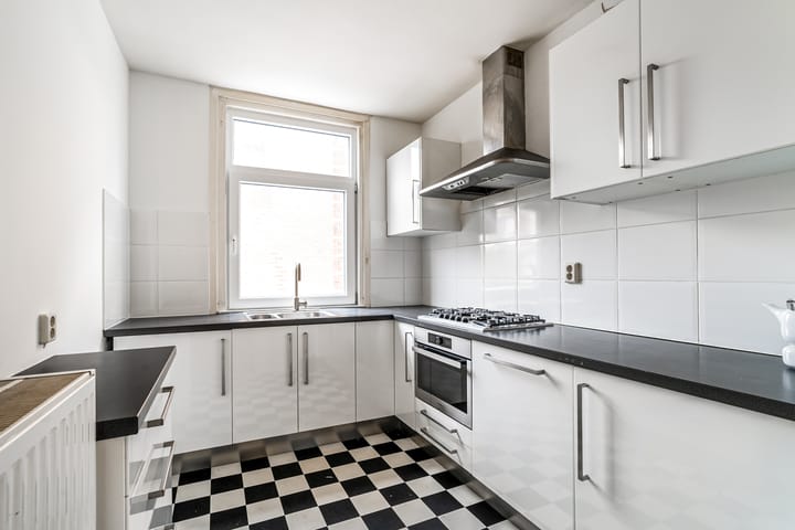 Foto 12 van Aert van der Goesstraat 28