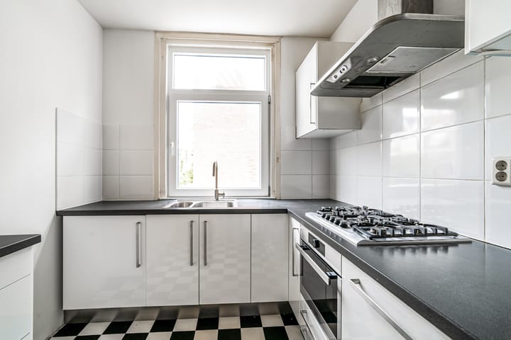 Foto 13 van Aert van der Goesstraat 28