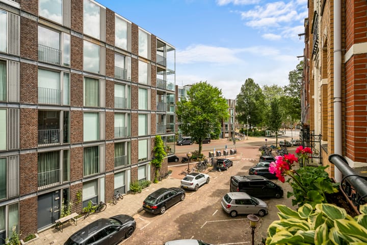 Photo 9 of Delistraat 34-D