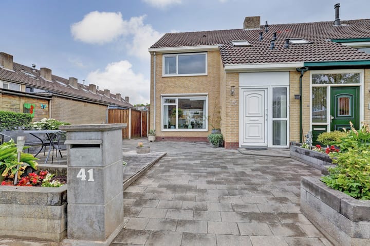 Foto 2 van Van Vlaanderenstraat 41