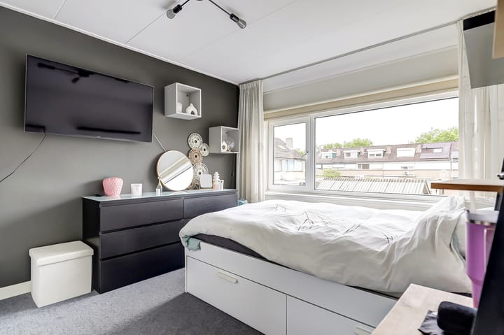 Foto 17 van Van Vlaanderenstraat 41