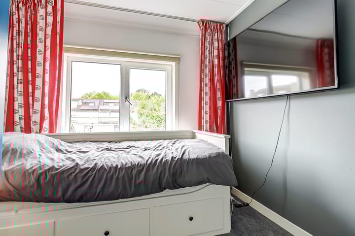 Foto 19 van Van Vlaanderenstraat 41