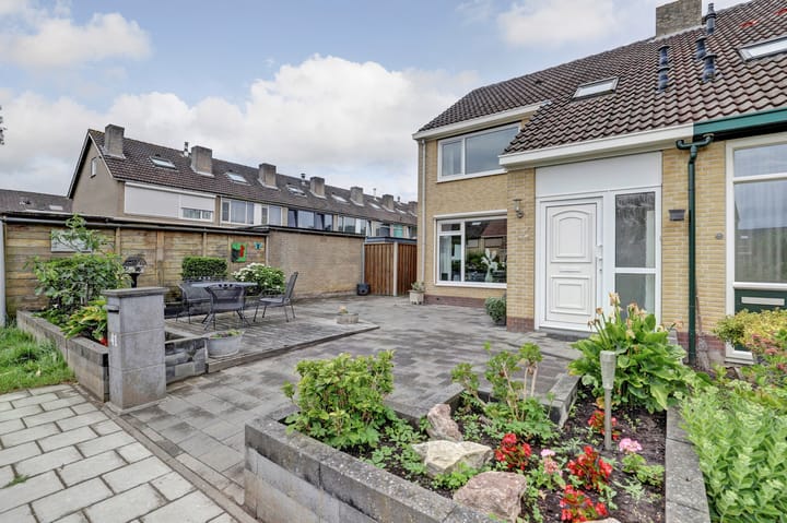 Foto 32 van Van Vlaanderenstraat 41