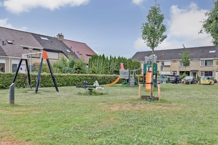 Foto 34 van Van Vlaanderenstraat 41