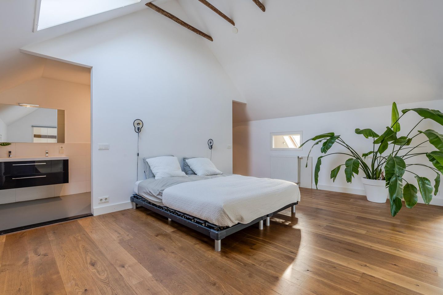 Foto 55 van Weerwilleweg 13