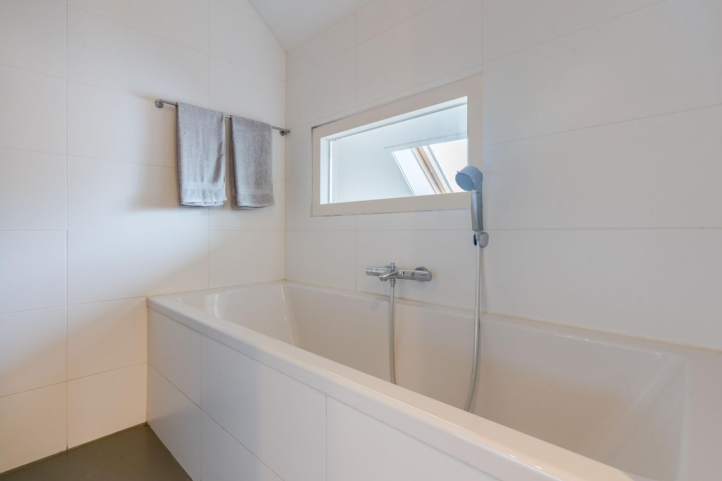 Foto 70 van Weerwilleweg 13