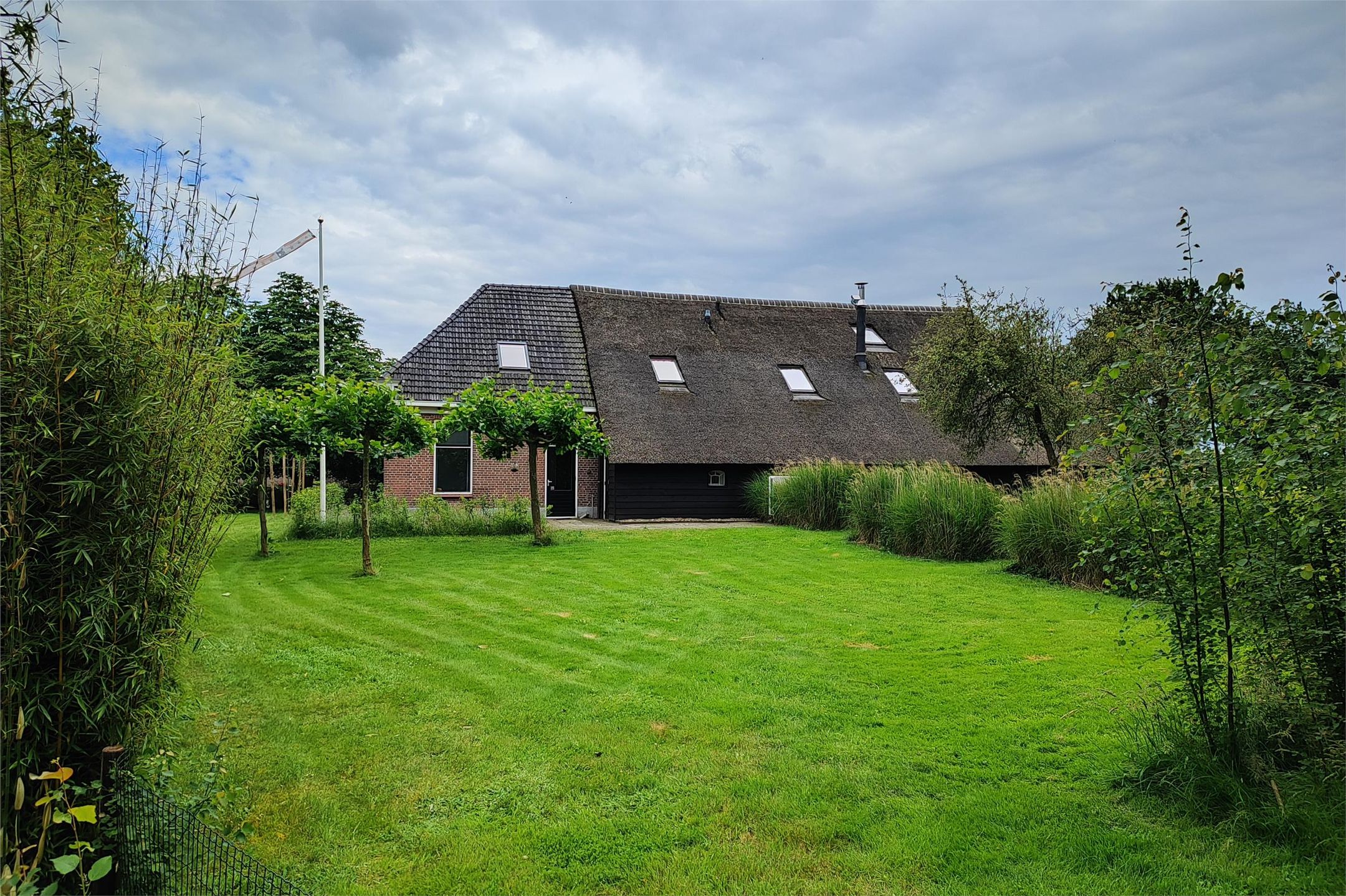 Foto 84 van Weerwilleweg 13