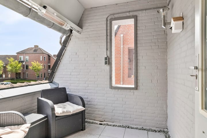 Foto 17 van Torenvalk 151-A