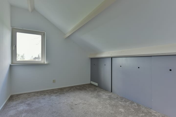 Foto 22 van Middenweg 94