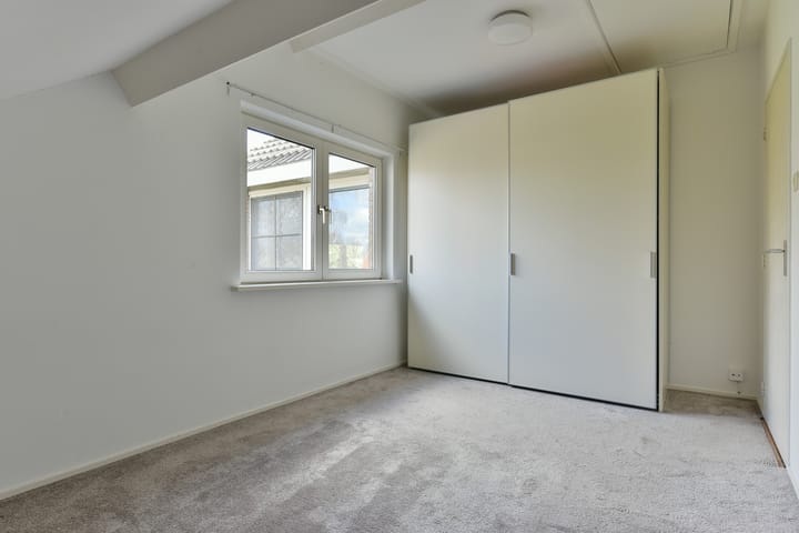 Foto 26 van Middenweg 94