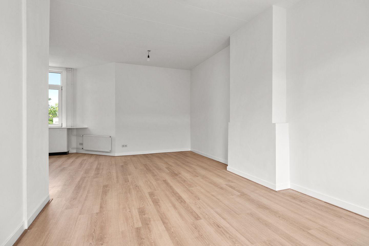 Photo 4 of Van Bossestraat 62-3