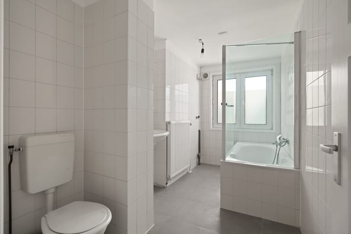 Foto 12 van Van Bossestraat 62-3