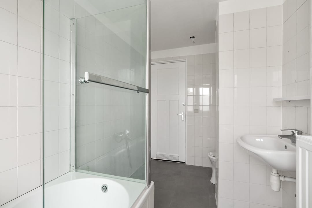 Photo 13 of Van Bossestraat 62-3