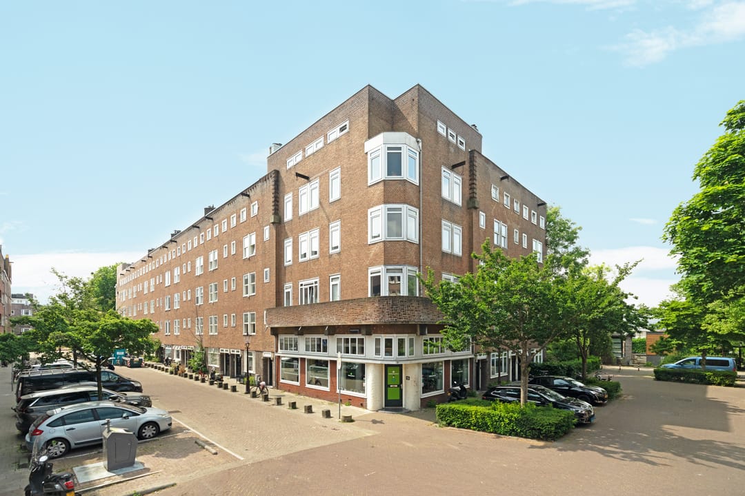 Photo 17 of Van Bossestraat 62-3