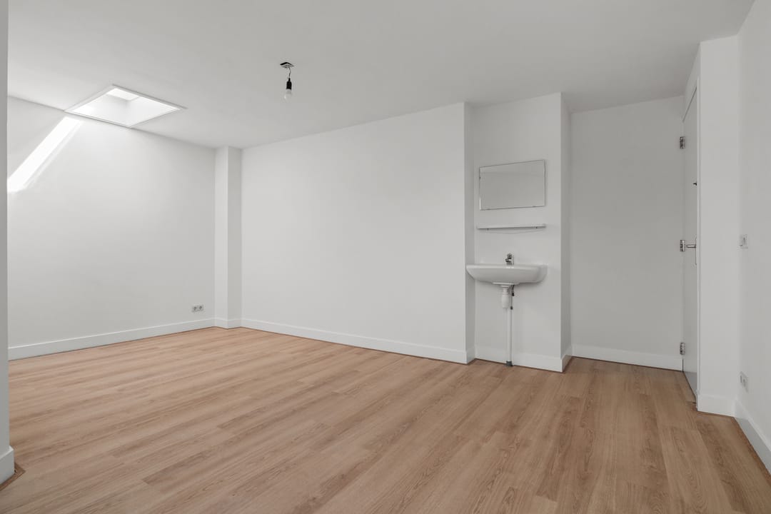 Photo 11 of Van Bossestraat 62-3