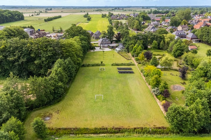 Foto 32 van Van Sytzamawei 29