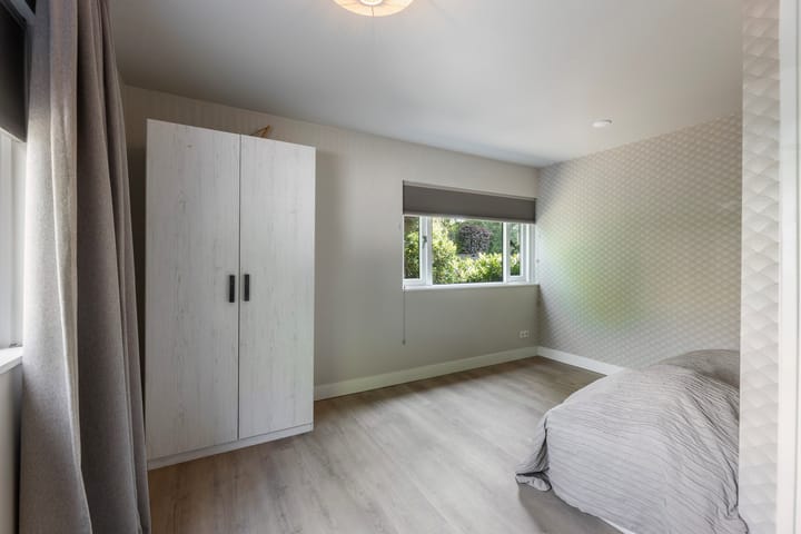 Photo 8 of Bezoenstraat 8