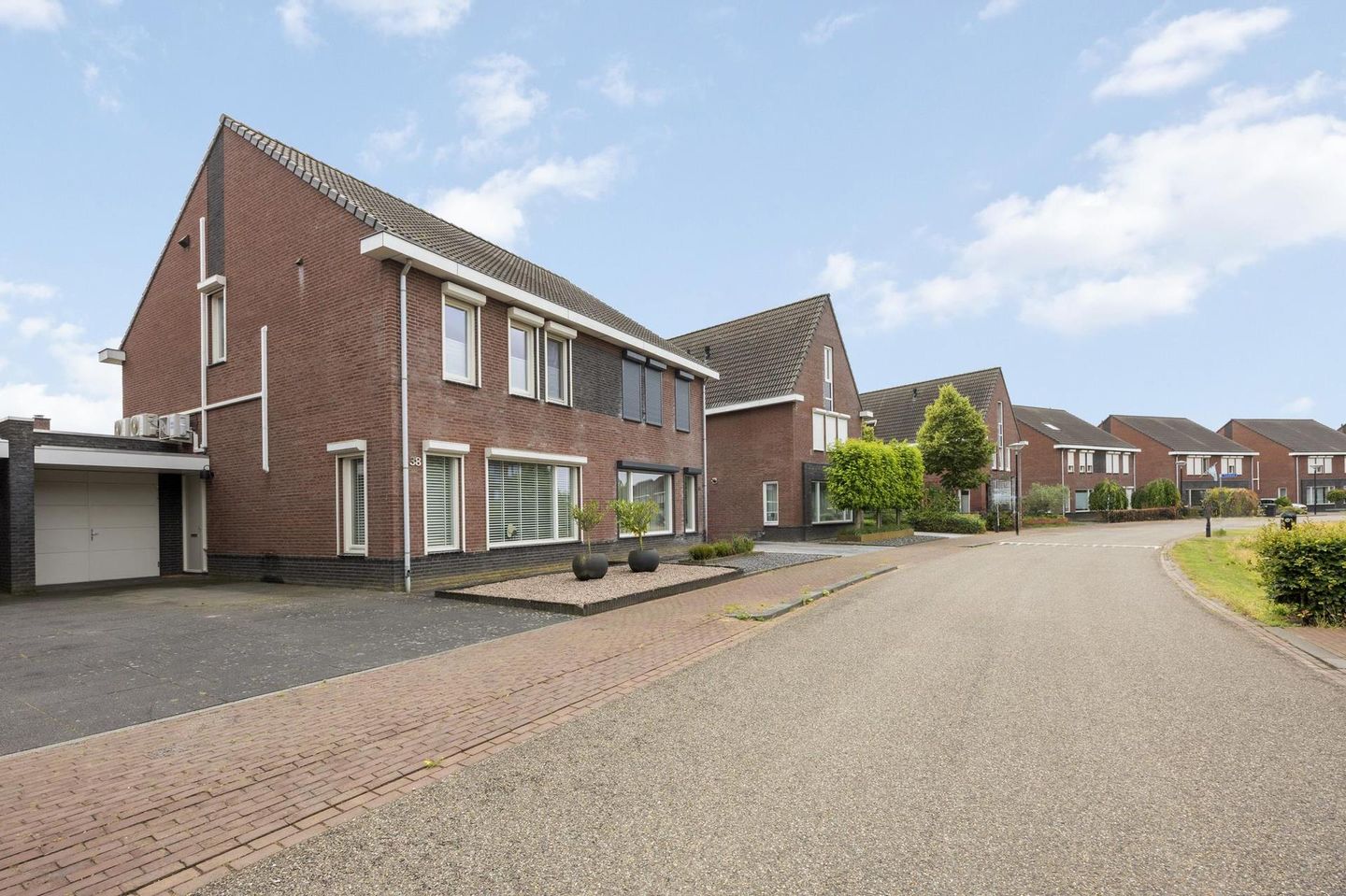 Photo 5 of Thaalweg Oost 38