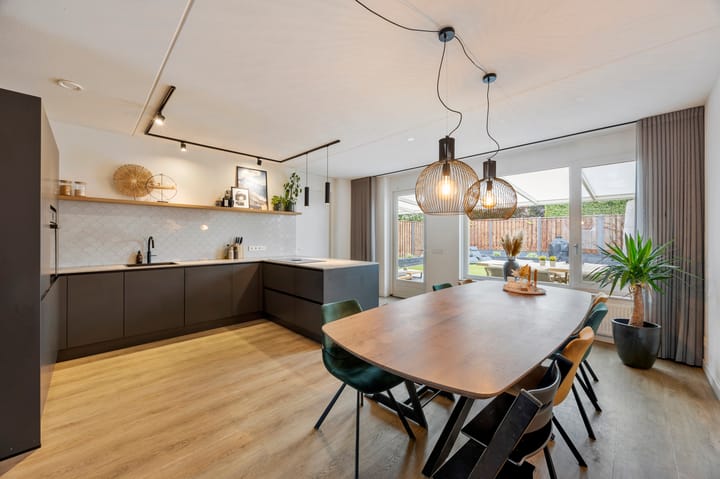 Foto 19 van Thaalweg Oost 38