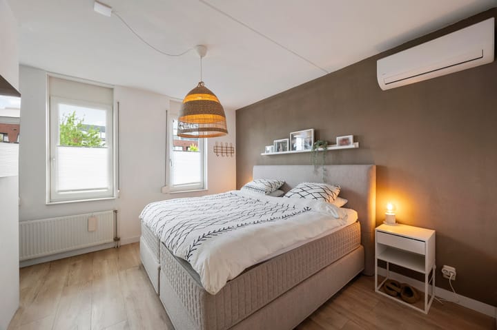 Foto 28 van Thaalweg Oost 38