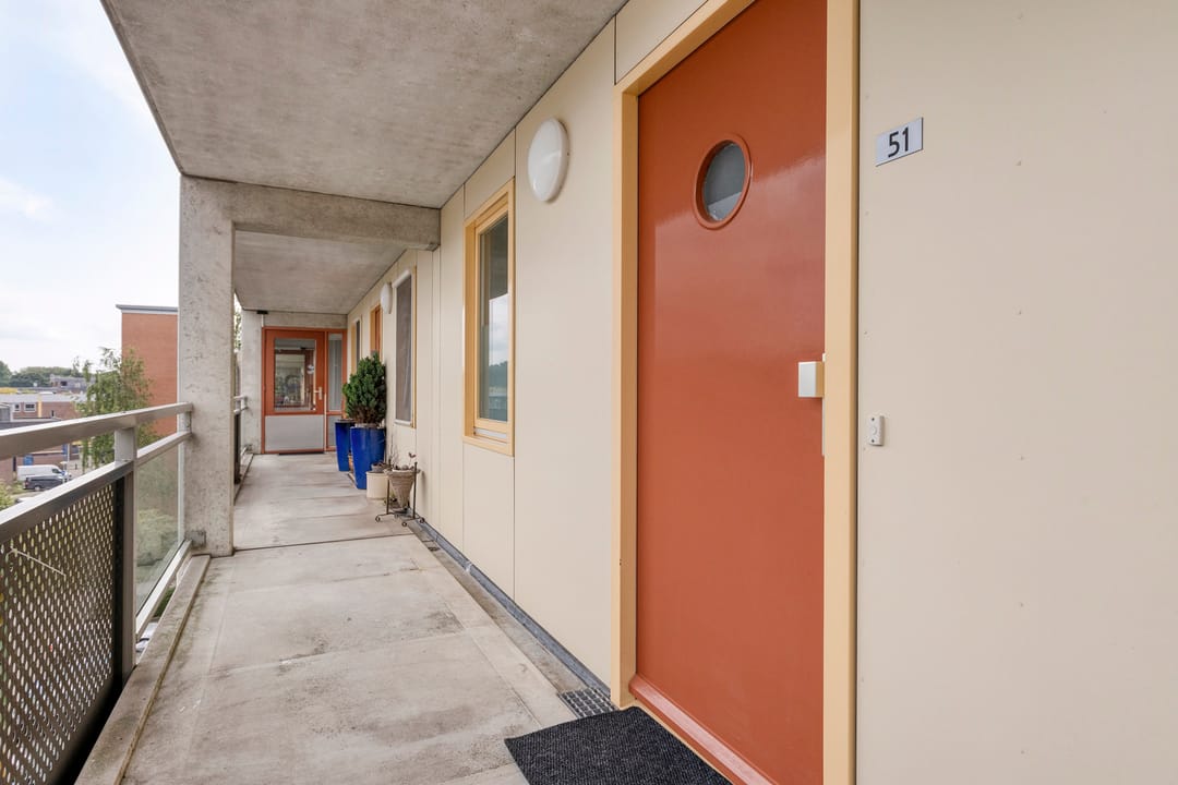 Photo 8 of Aquamarijn 51