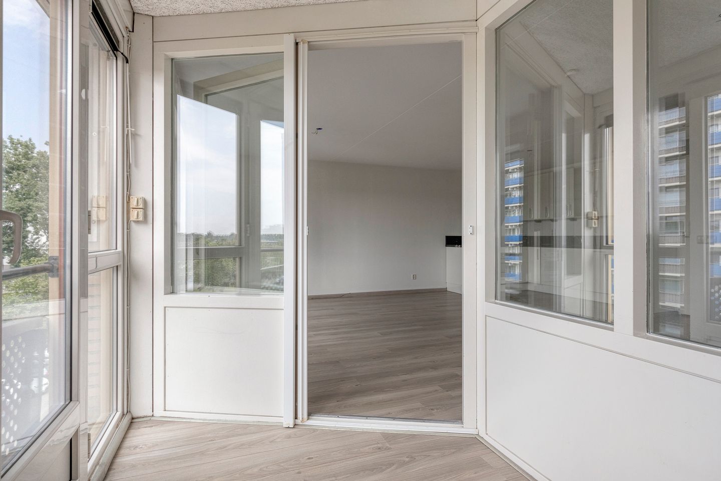 Photo 20 of Aquamarijn 51