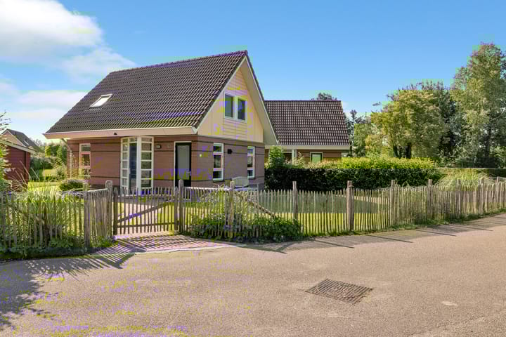 Photo 21 of Zuiderzeestraat 24